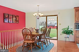 1398 S King St, Leesburg, VA 20175 - Photo 5