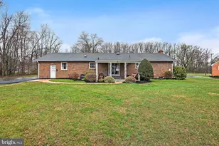 1398 S King St, Leesburg, VA 20175 - Photo 29