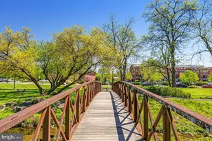 1398 S King St, Leesburg, VA 20175 - Photo 33