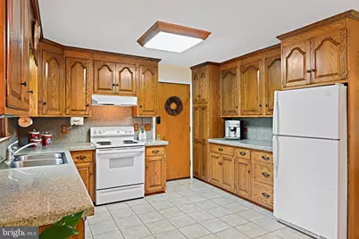 1398 S King Street, Leesburg, VA 20175 - Photo 9