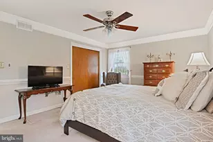 1398 S King St, Leesburg, VA 20175 - Photo 13