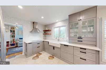 10728 Sugar Meadow Drive, Great Falls, VA 22066 - Photo 13