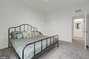 20941 Bluebird Sq, Sterling, VA 20165 - Photo 9