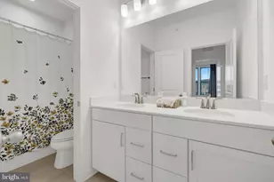 20941 Bluebird Sq, Sterling, VA 20165 - Photo 11