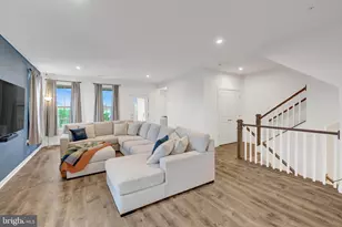 20941 Bluebird Sq, Sterling, VA 20165 - Photo 43