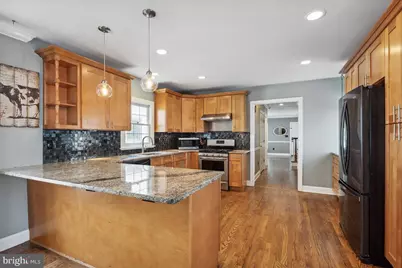 208 Wilson Avenue NW, Leesburg, VA 20176 - Photo 9