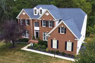 42346 Ponderosa Dr, Chantilly, VA 20152 - Photo 1