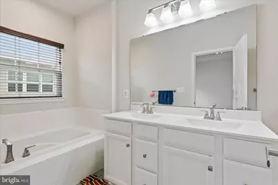 24594 Laurel Lake Terrace, Sterling, VA 20166 - Photo 27