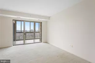 19355 Cypress Ridge Terrace, Leesburg, VA 20176 - Photo 5