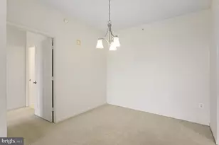 19355 Cypress Ridge Terrace, Leesburg, VA 20176 - Photo 9