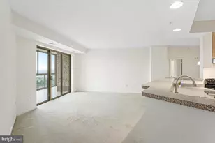 19355 Cypress Ridge Terrace, Leesburg, VA 20176 - Photo 3