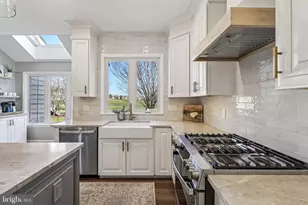 20276 Medalist Dr, Ashburn, VA 20147 - Photo 7