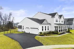 219 Idyllic Pl SE, Leesburg, VA 20175 - Photo 17