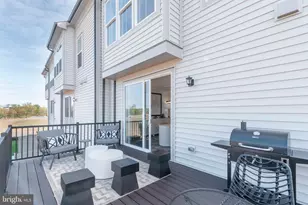 23695 Hardesty Ter, Ashburn, VA 20148 - Photo 15