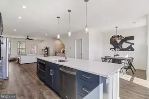 45916 Swallow Ter, Sterling, VA 20165 - Photo 5