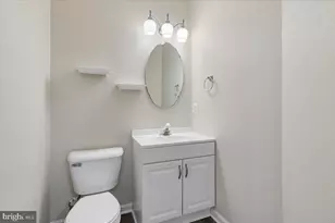 43187 Owen Park Way, Chantilly, VA 20152 - Photo 9