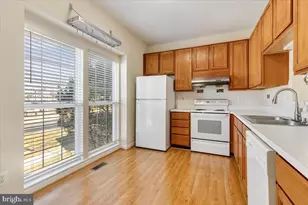 43187 Owen Park Way, Chantilly, VA 20152 - Photo 3