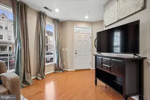 24660 Byrne Meadow Square, Aldie, VA 20105 - Photo 5