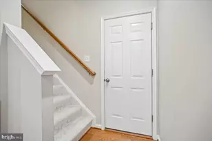 24660 Byrne Meadow Square, Aldie, VA 20105 - Photo 15