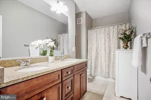 24660 Byrne Meadow Square, Aldie, VA 20105 - Photo 25