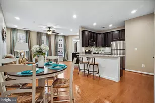 24660 Byrne Meadow Square, Aldie, VA 20105 - Photo 11