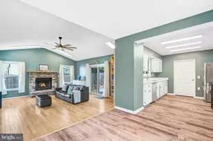 341 E G St, Purcellville, VA 20132 - Photo 25