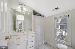 341 E G St, Purcellville, VA 20132 - Photo 9