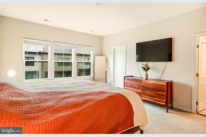 22317 Seabring Terrace, Ashburn, VA 20148 - Photo 25