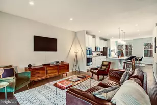 22317 Seabring Terrace, Ashburn, VA 20148 - Photo 3