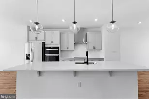 43798 Mystic Maroon Ter, Ashburn, VA 20147 - Photo 3