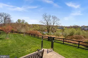35829 Peninsula Ct, Round Hill, VA 20141 - Photo 13