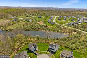 35829 Peninsula Ct, Round Hill, VA 20141 - Photo 19