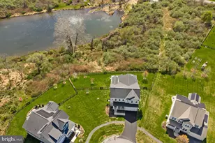 35829 Peninsula Ct, Round Hill, VA 20141 - Photo 17