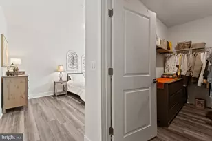 23669 Golden Embers Square, Ashburn, VA 20148 - Photo 19