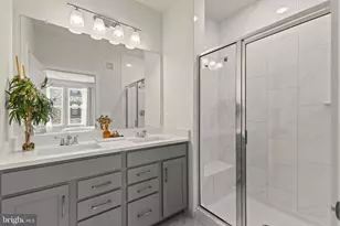 23669 Golden Embers Square, Ashburn, VA 20148 - Photo 17