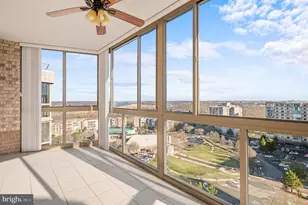 19365 Cypress Ridge Terrace, Leesburg, VA 20176 - Photo 9