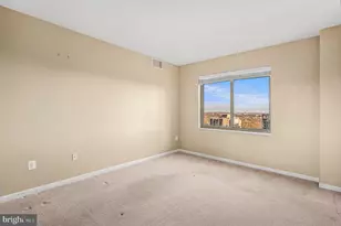 19365 Cypress Ridge Terrace, Leesburg, VA 20176 - Photo 15