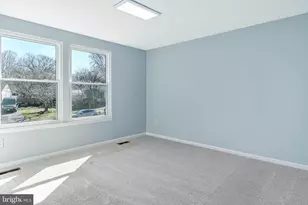 211 Amy Ct, Sterling, VA 20164 - Photo 13