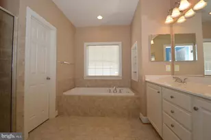 43076 La Riva Dr, Ashburn, VA 20148 - Photo 5