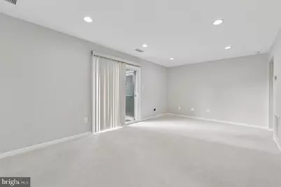 1049 Margate Court, Sterling, VA 20164 - Photo 5