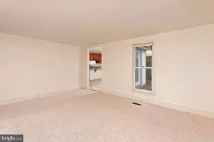 35739 Hayman Ln, Round Hill, VA 20141 - Photo 5