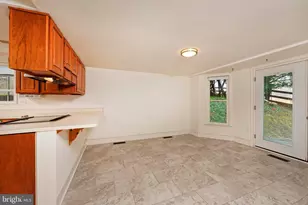 35739 Hayman Ln, Round Hill, VA 20141 - Photo 15