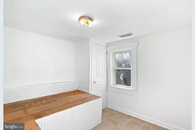 31 Main Street, Round Hill, VA 20141 - Photo 15