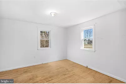 31 Main Street, Round Hill, VA 20141 - Photo 11