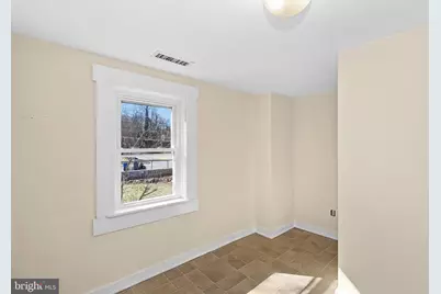 31 Main Street, Round Hill, VA 20141 - Photo 17