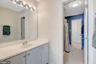 43546 Mink Meadows St, Chantilly, VA 20152 - Photo 33