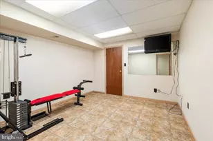 204 Pin Oak Ct, Sterling, VA 20164 - Photo 35