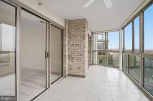 19385 Cypress Ridge Terrace, Leesburg, VA 20176 - Photo 17