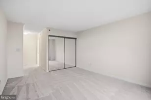 19385 Cypress Ridge Terrace, Leesburg, VA 20176 - Photo 37