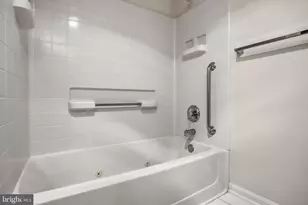 19385 Cypress Ridge Terrace, Leesburg, VA 20176 - Photo 33